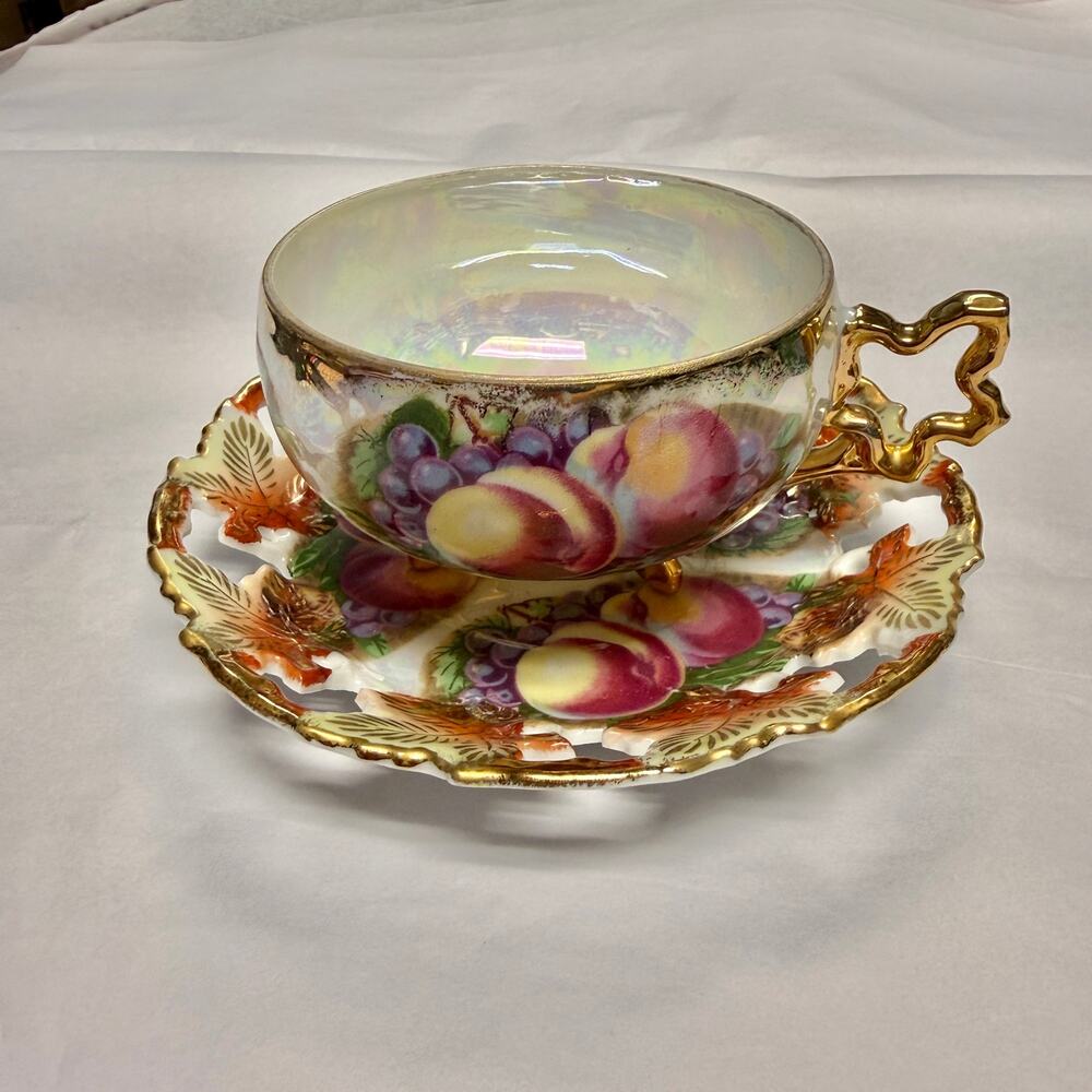 Royal Sealy Tea Cup and Saucer Lusterware Fruit Peach Grape Premium Line 1960s